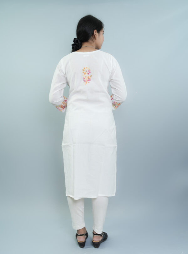 White Hand-Embroidered Floral Kurti - Image 2